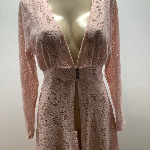 Emperice Size Medium Knitted 3 Button Closure Long Sleeve Cover Up. New - Picture 3 of 10